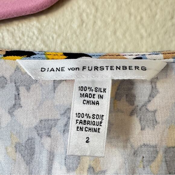 Diane Von Furstenberg Blue Yellow Floral Silk Wrap Dress Womens 2 Kye Mini - Picture 2 of 8